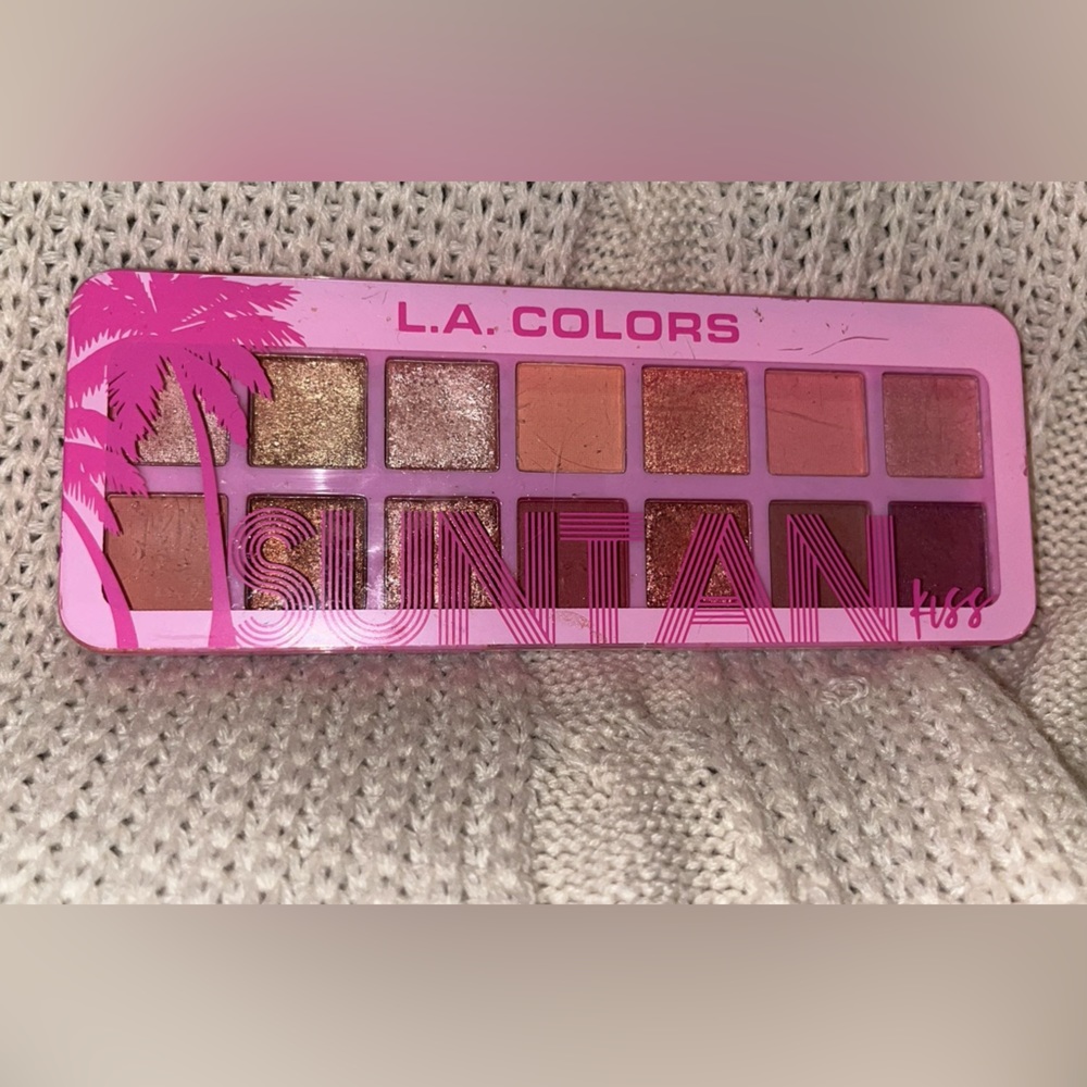 Eyeshadow pallet